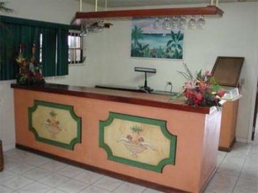 Hotel Carl's Unique & Conference Facilities 2*
