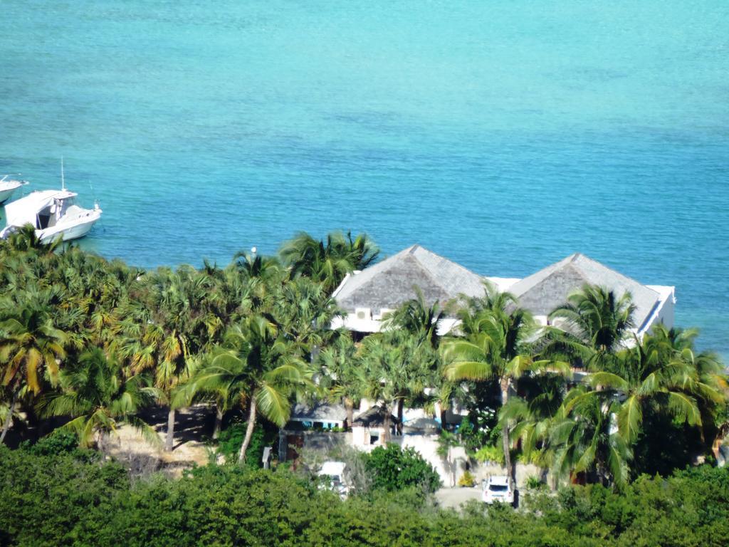 Les Ondines Sur La * Gustavia