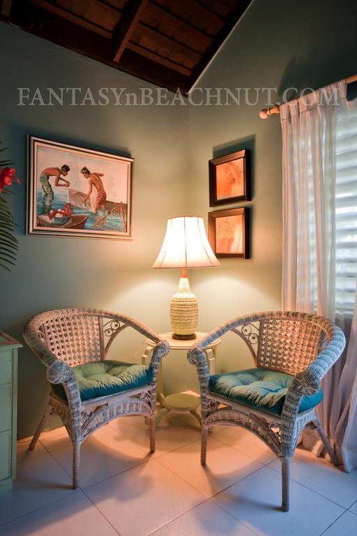 Villa Fantasy & Beachnut Villas