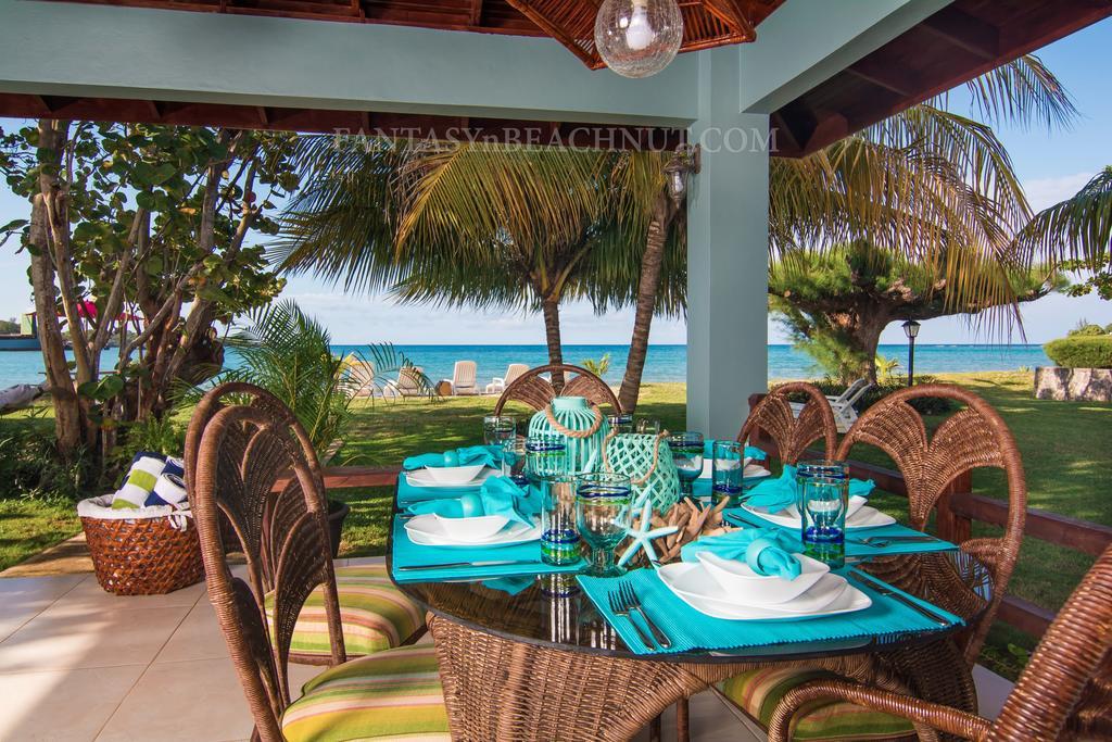 Villa Fantasy & Beachnut Villas