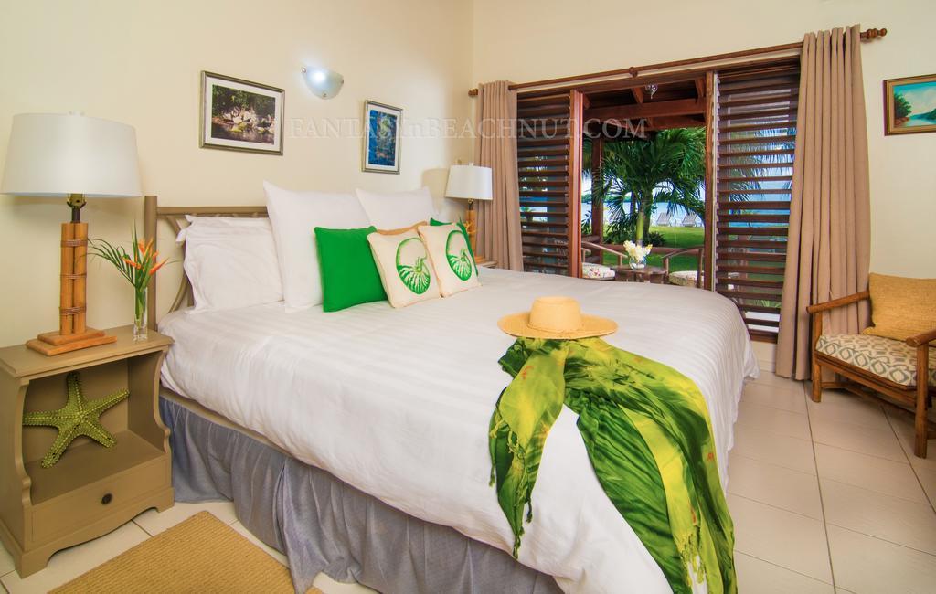 Fantasy & Beachnut Villas