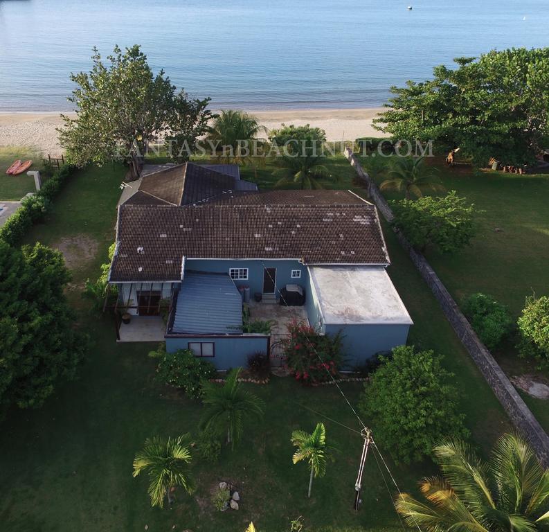 Fantasy & Beachnut Villas Villa *