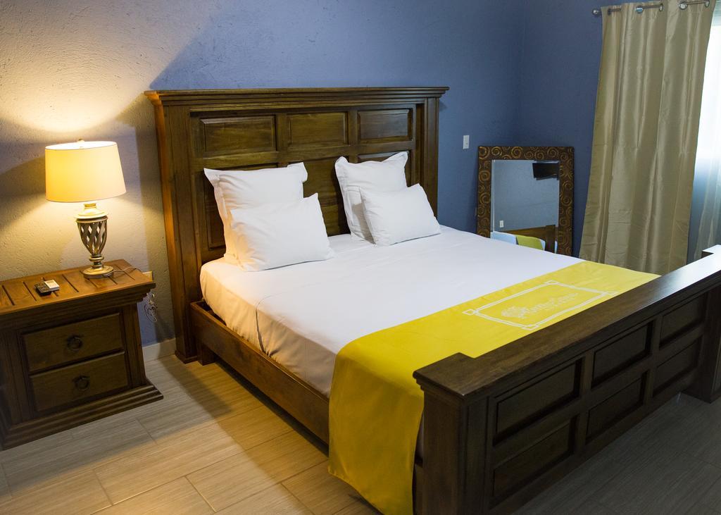 Cana Hotel 3*