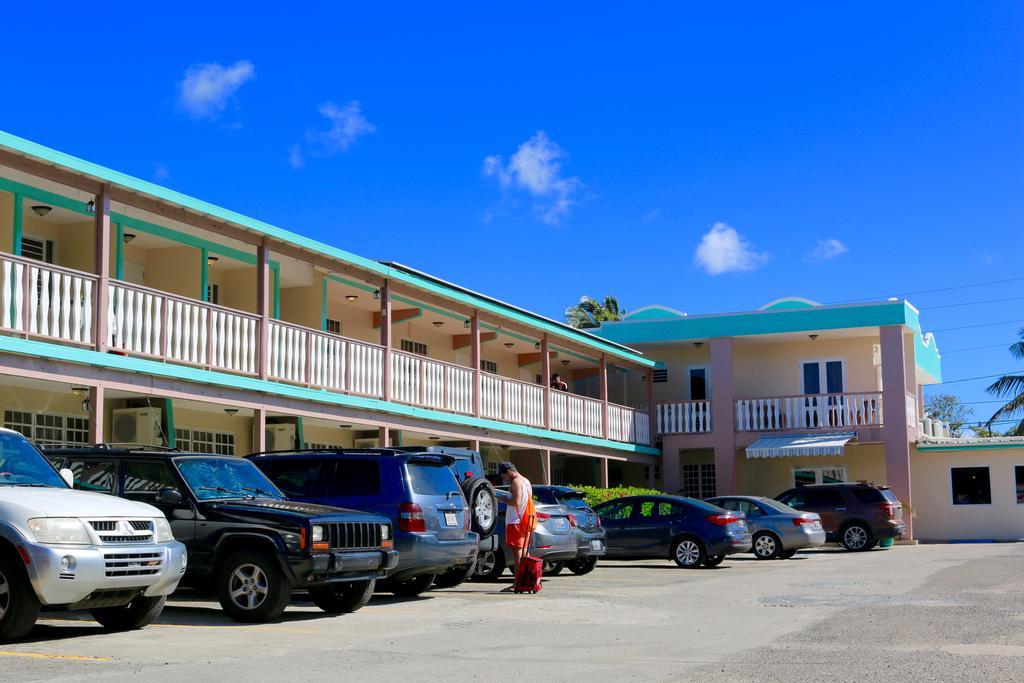 Combate Hotel Cabo Rojo