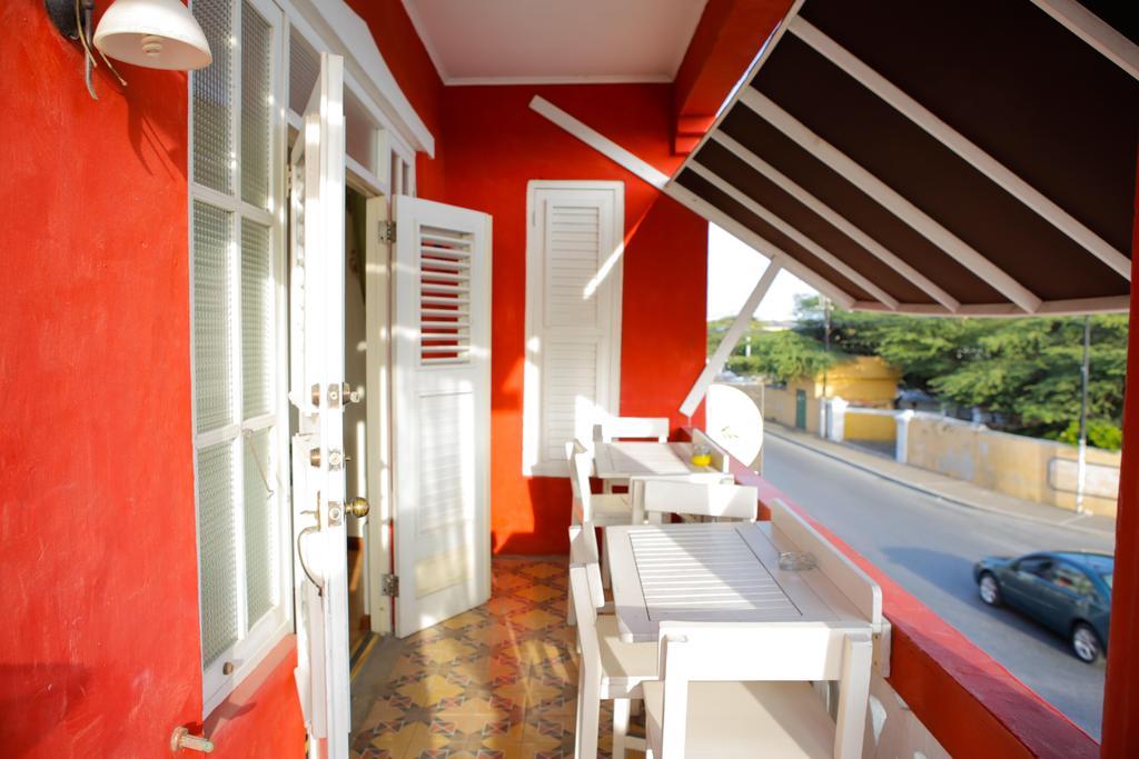Apolonia Boutique Curacao