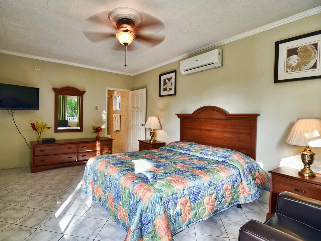 Tropical Lagoon Resort 3*