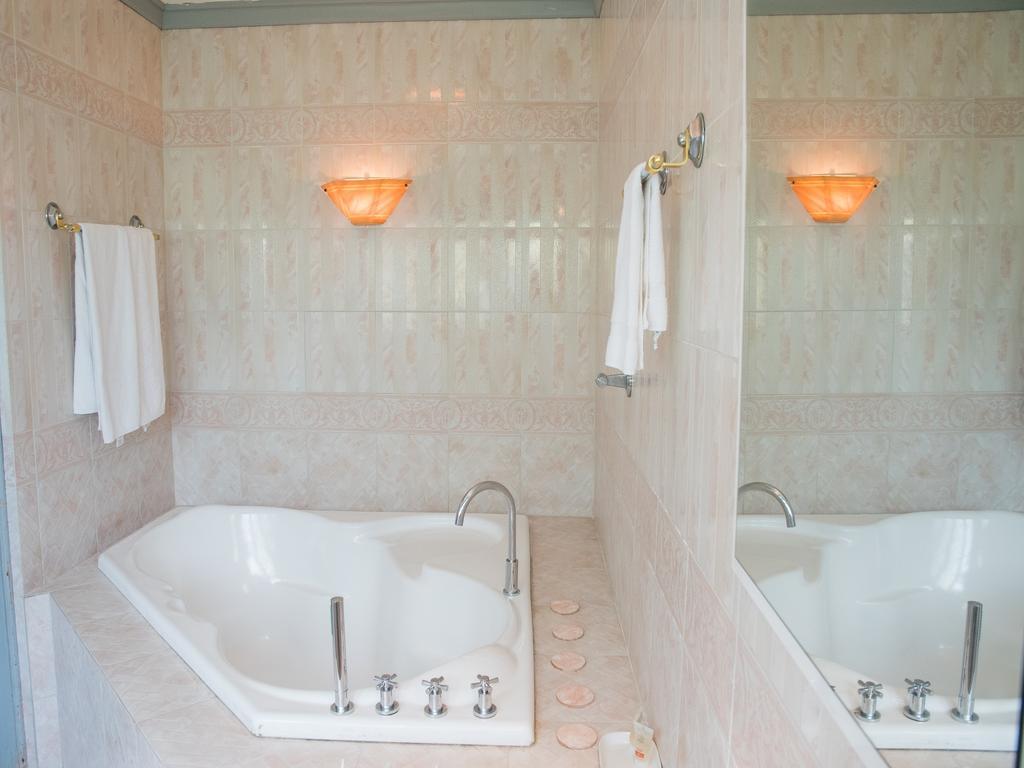 Hotel Neptuno Refugio