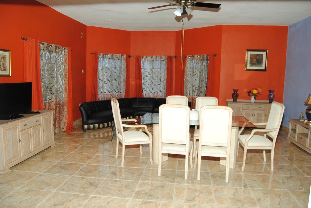 Little Savoy Guest house