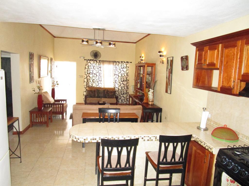 The * Portmore