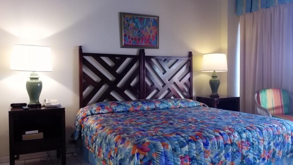 Hotel Shaw Park &
