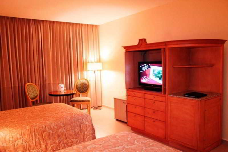Hotel Ramada By Wyndham Princess 3*