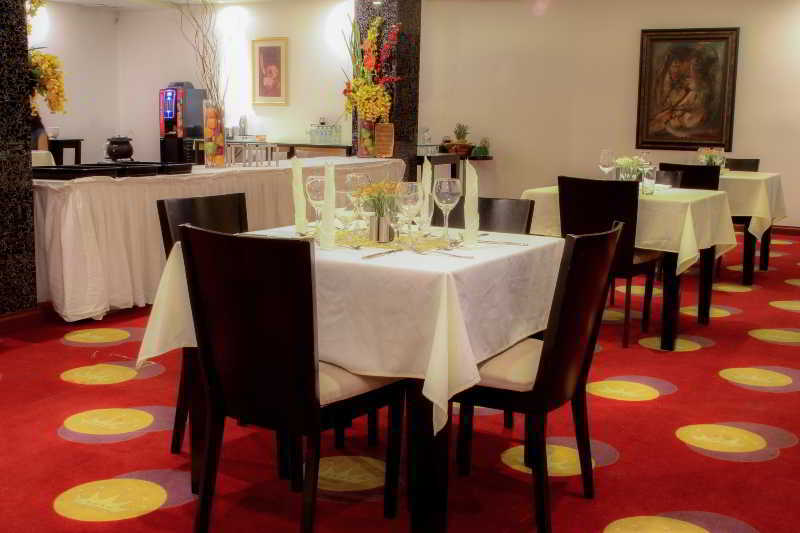 Hotel Ramada By Wyndham Princess 3*