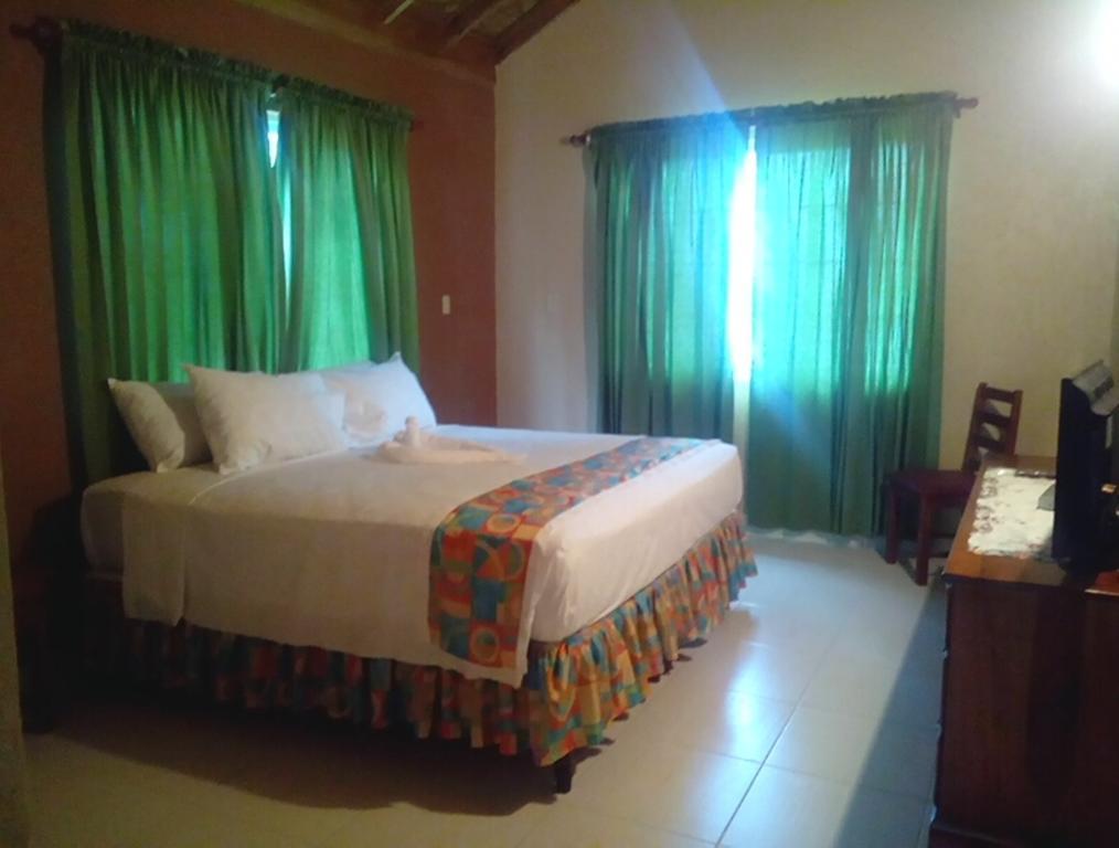 Guest house Palm Bay & Restaurant Montego Bay
