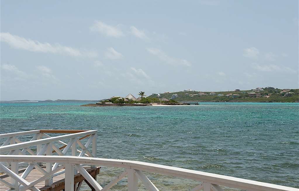 Arawak Beach 2* Island Harbour