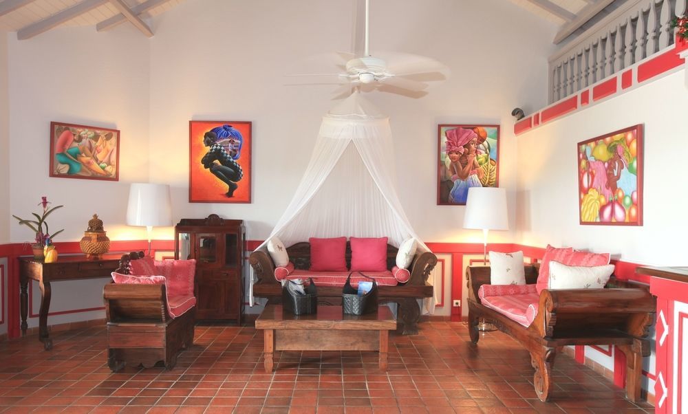 Hotel Esmeralda - Orient Bay