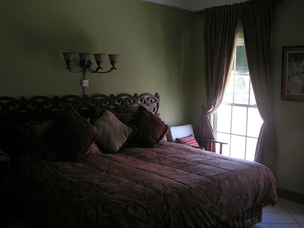 Sutton Place 3* Roseau