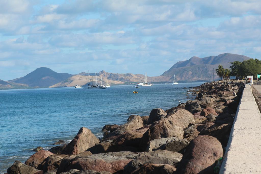 Benito * Nevis