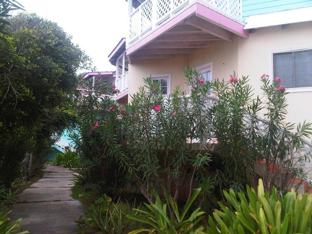 Arawak Beach Guest house Island Harbour