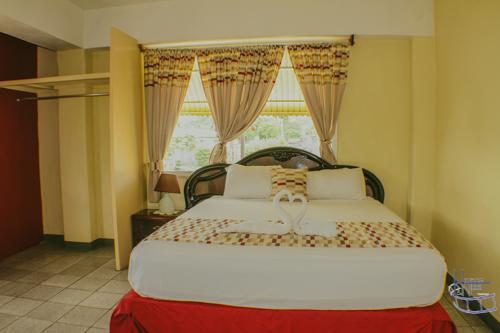 Norman's Court & Sky Restaurant Club * Montego Bay