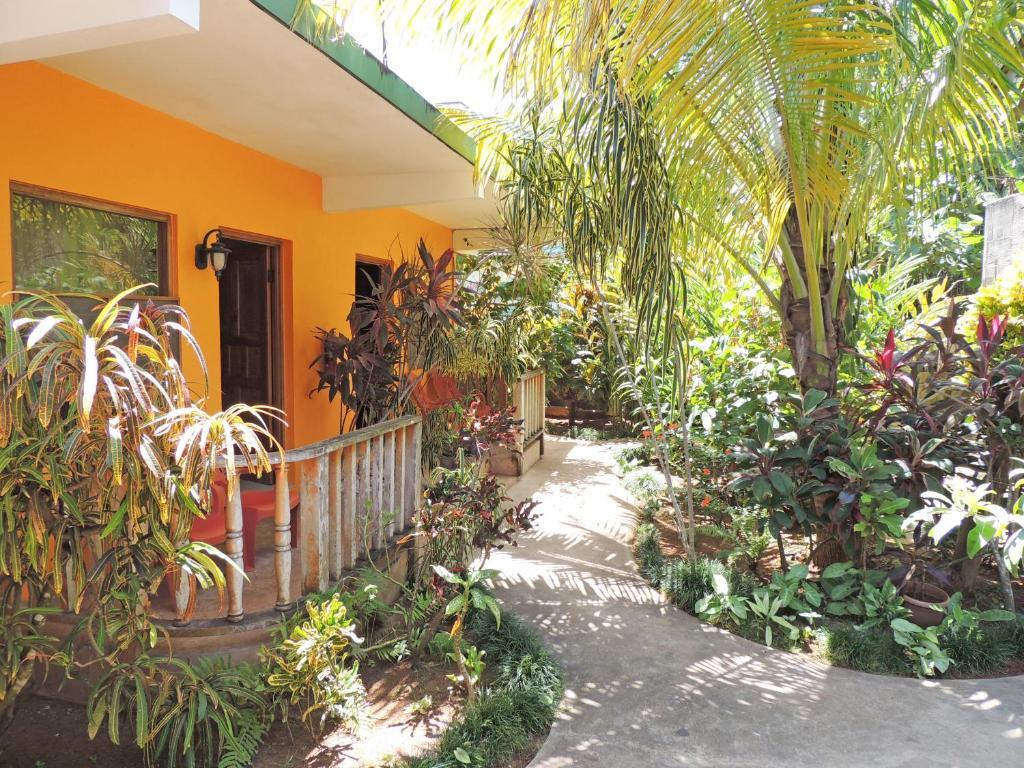 Sunrise Club Hotel