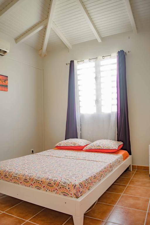 Holiday home Bungalow Petit Paradis
