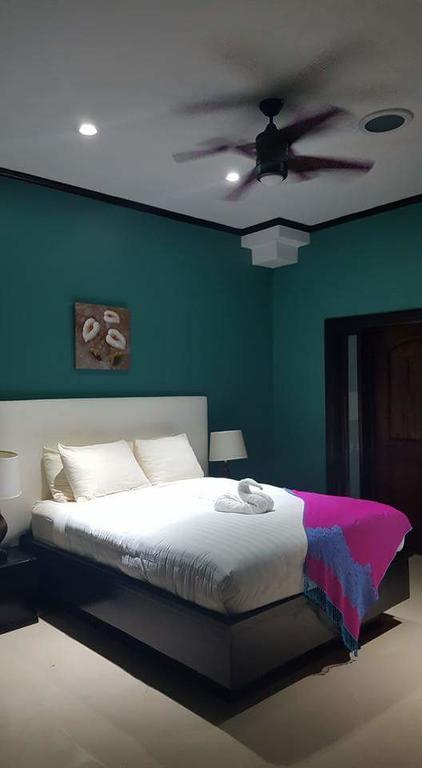 Villa Dora Mae *