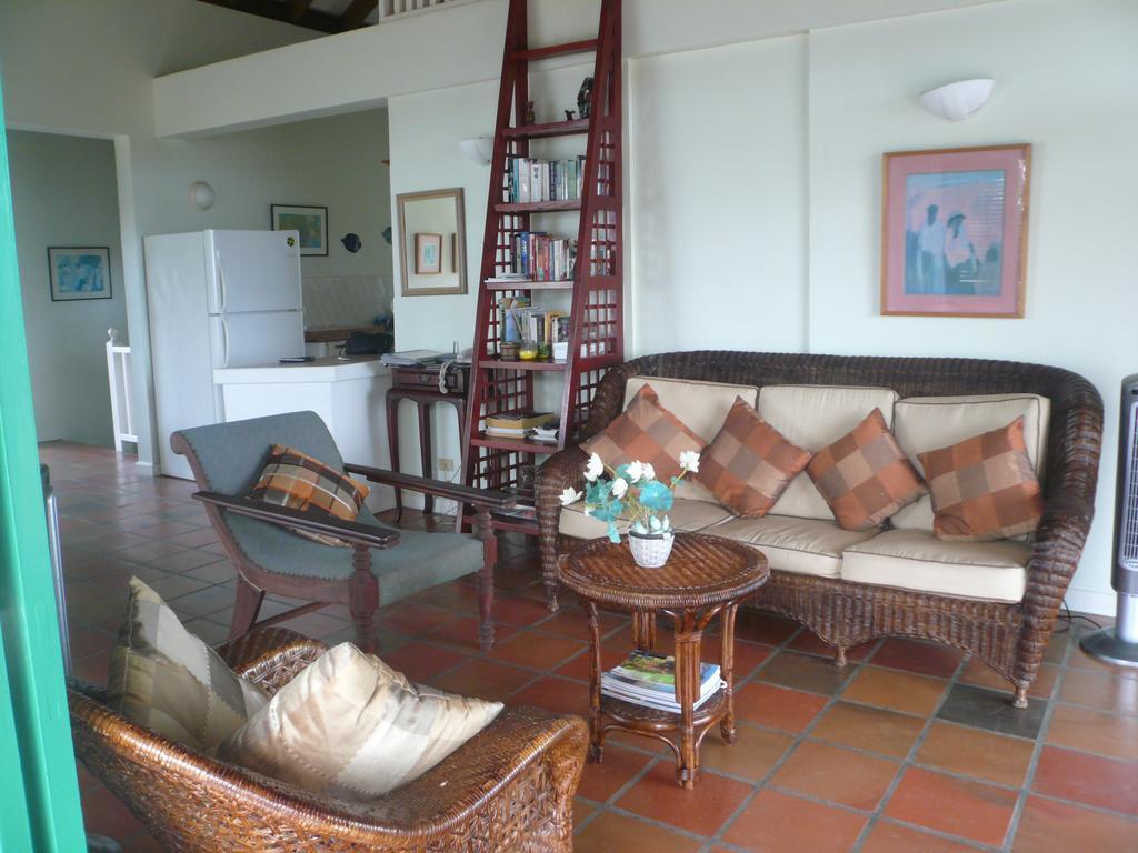 Villa Rumagin Black Rock