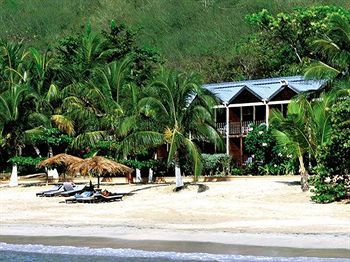 Hotel Tamarind & Yacht Club