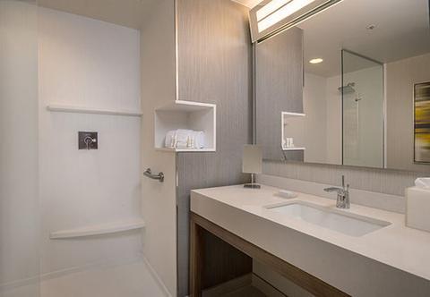 Courtyard By Marriott Kingston, Jamaica