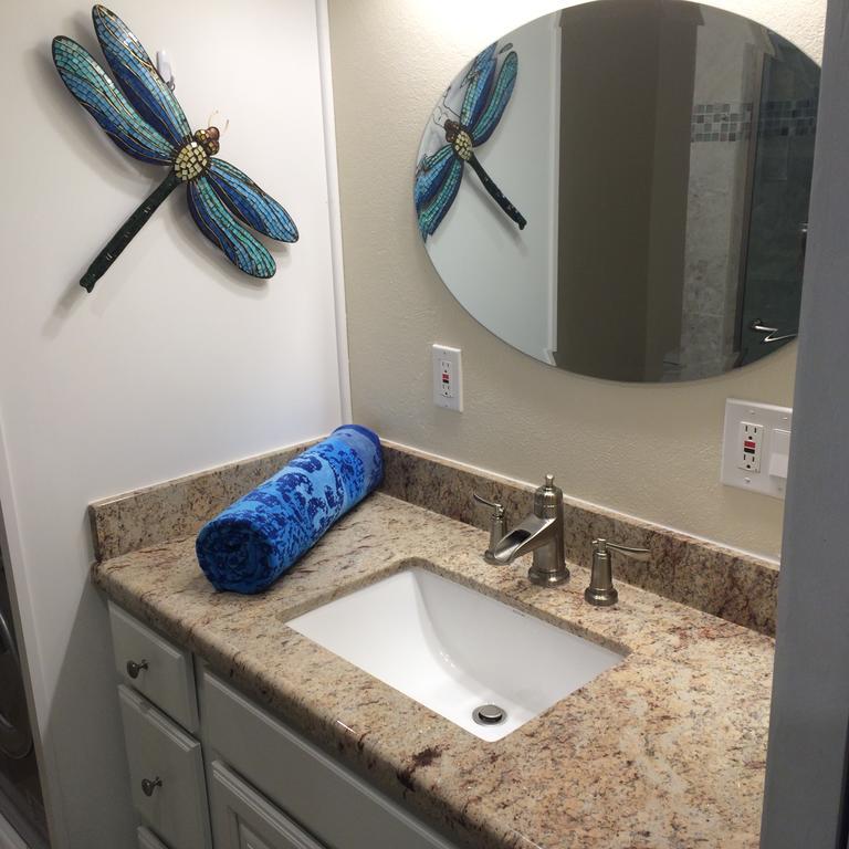 Luxury Beachfront Duplex On Sapphire V