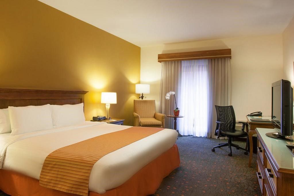 Courtyard By Marriott 3*