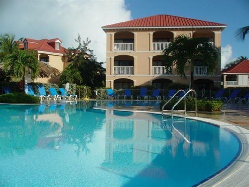 Le Flamboyant- Le Village Aparthotel Baie Nettle