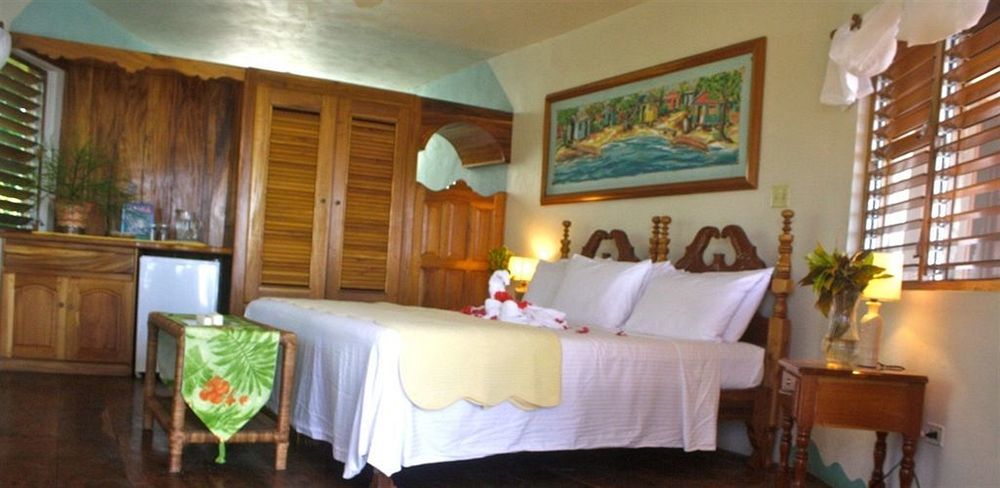 Hotel Coral Cove & Spa