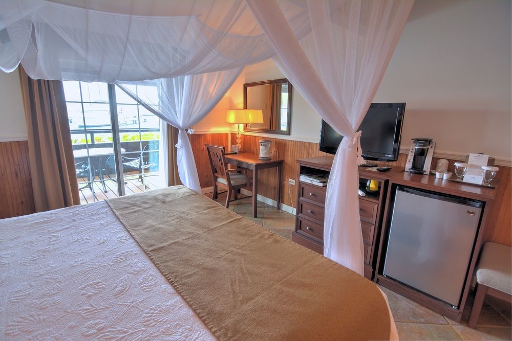Harbour Village Club