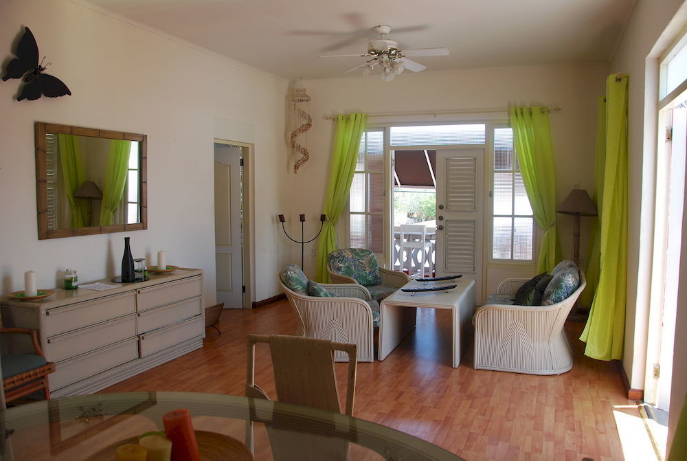 Apolonia Boutique Curacao * Willemstad