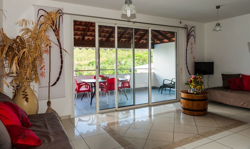 Makare Lagoon Club Hotel