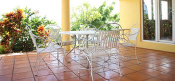 Pinquin Hotel St. George's