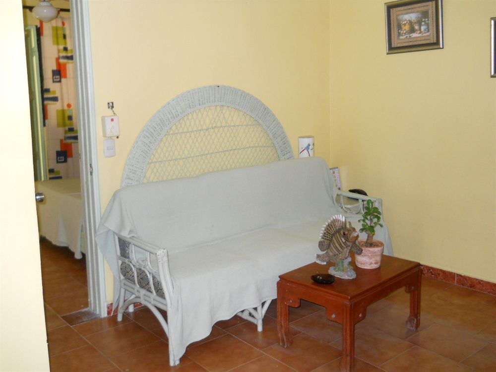 Mango Hotel 3*