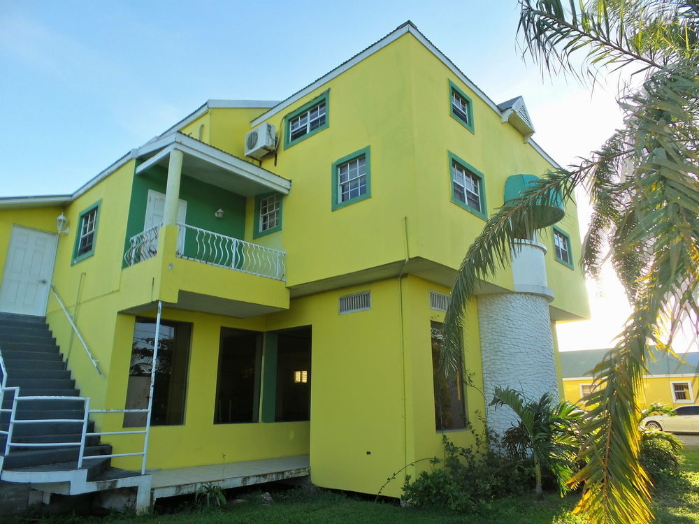 Caribbean Holiday Aparthotel
