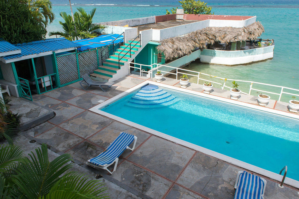 Ocean At Ocean Sands 2* Ocho Rios