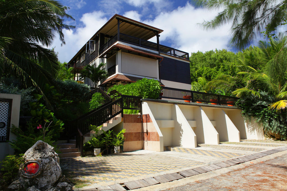 Villa White Caps