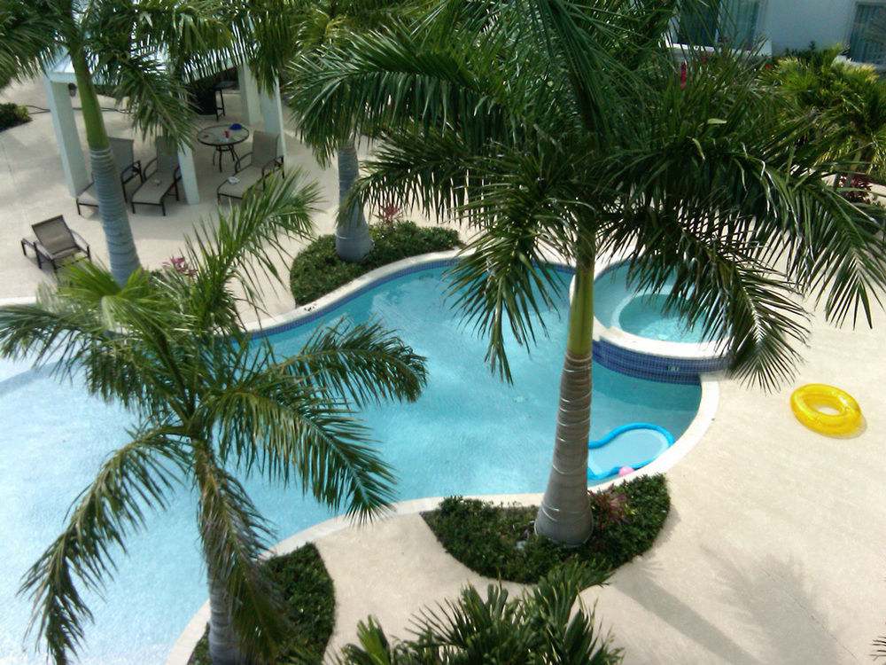 Caribbean Diamond Hotel