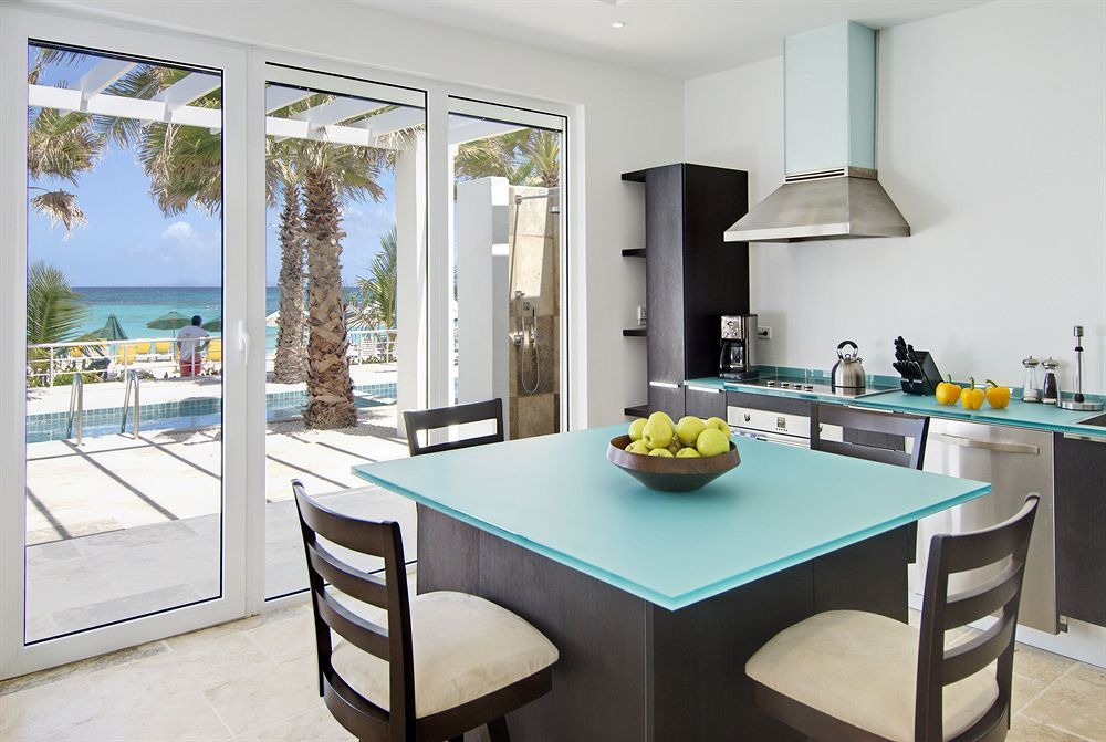Coral Beach Club Villas & Marina
