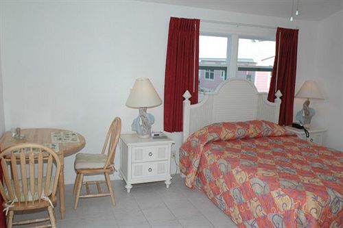 Pelican 3*