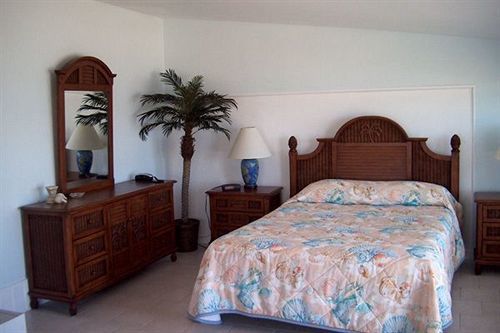 Pelican Hotel 3*