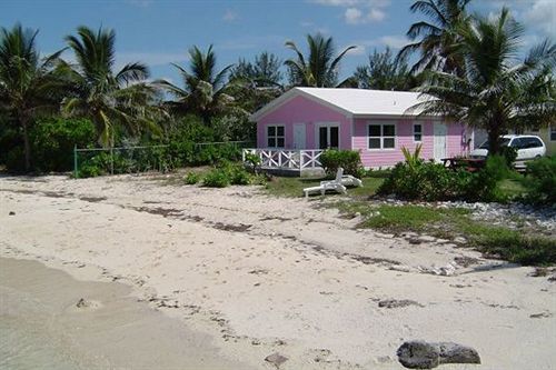 Pelican Hotel 3*