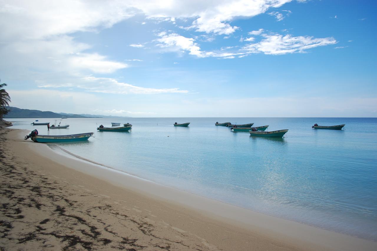 Hotel Paradise Island Punta Rucia