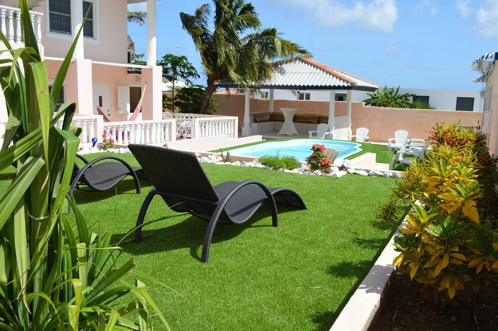 Adonai Boutique Willemstad