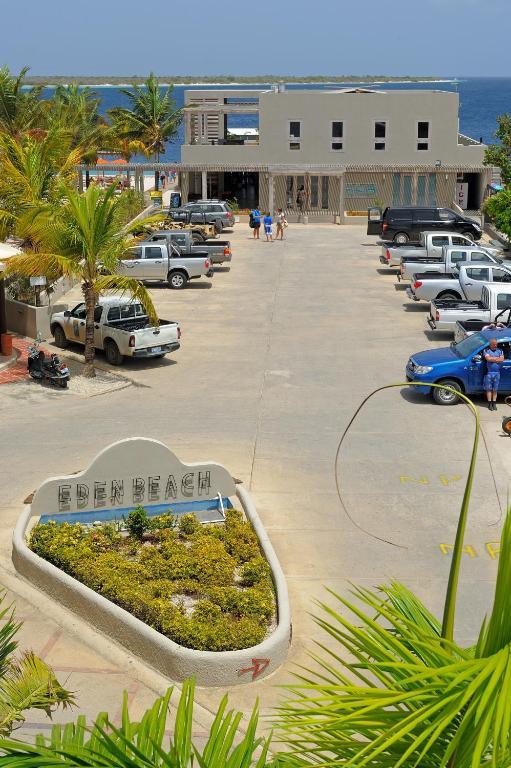Eden - Bonaire Resort 3*