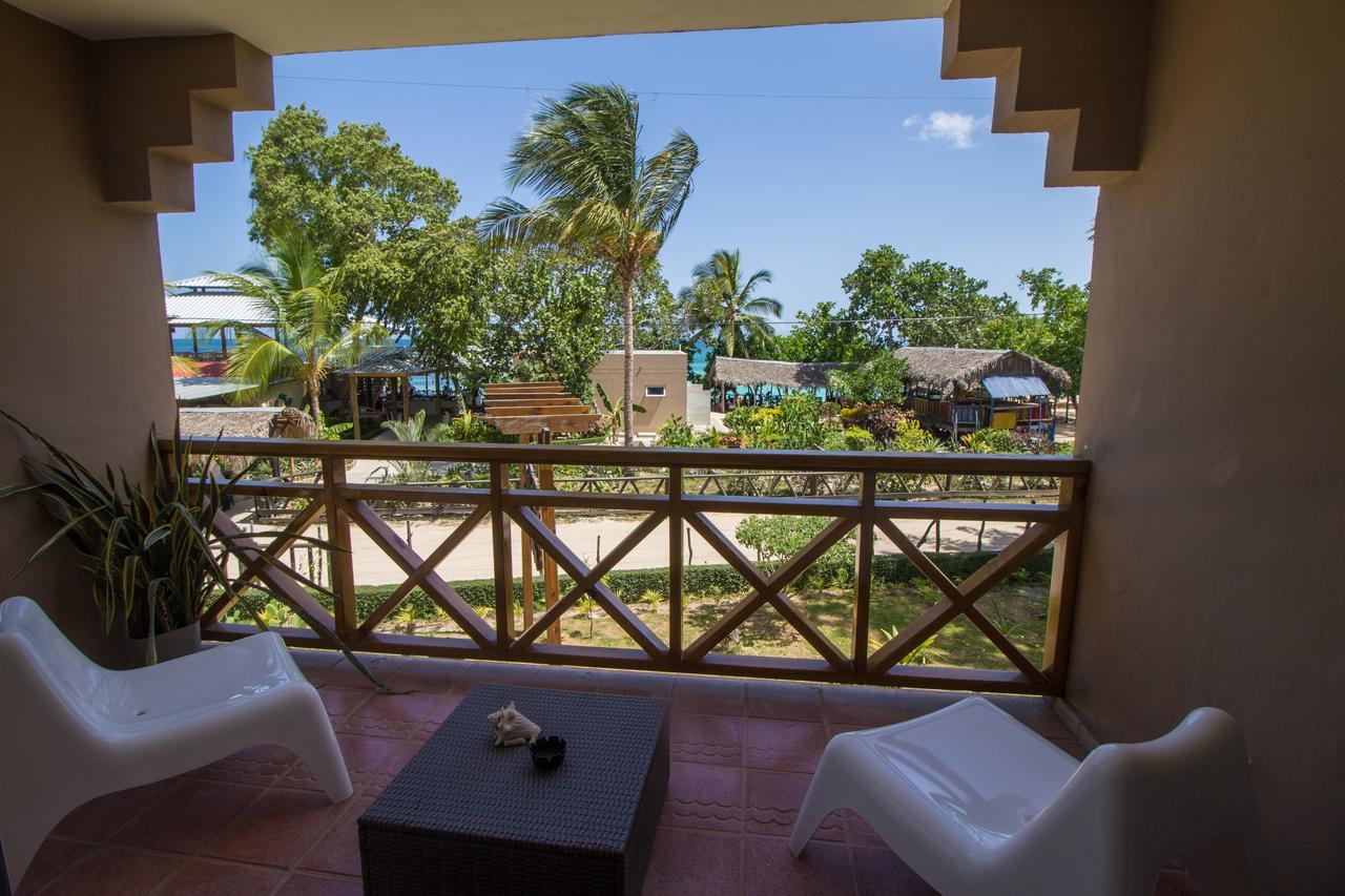 Hotel Paradise Island Punta Rucia